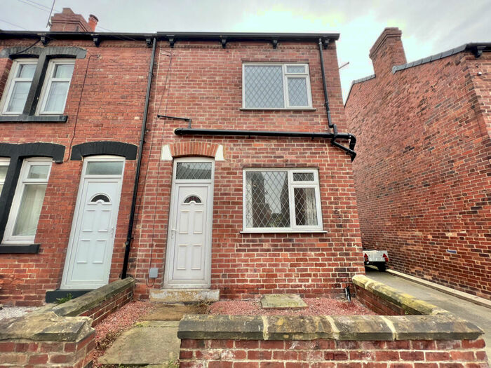 3 Bedroom Terraced House To Rent In New Street, Kippax, LS25