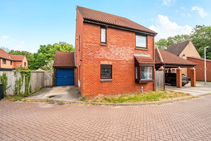 4 Bedroom Detached House For Sale In Juliana Close, Middleleaze, Swindon, SN5