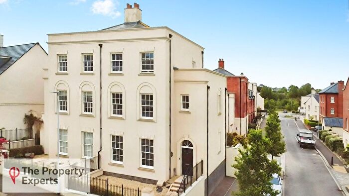 5 Bedroom Semi-Detached House For Sale In Pisces Street, Plymouth, PL9