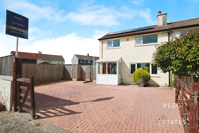 3 Bedroom Semi-detached House For Sale In Davis Avenue, Torquay, TQ2