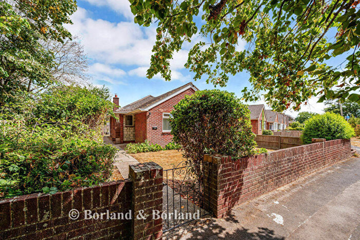3 Bedroom Detached House For Sale In Horndean Road, Emsworth., PO10