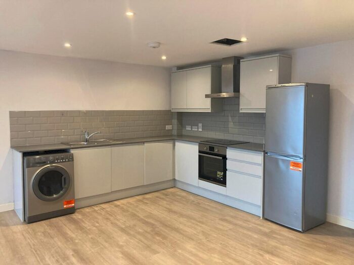 3 Bedroom Flat To Rent In London Road, Wembley, Greater London, HA9