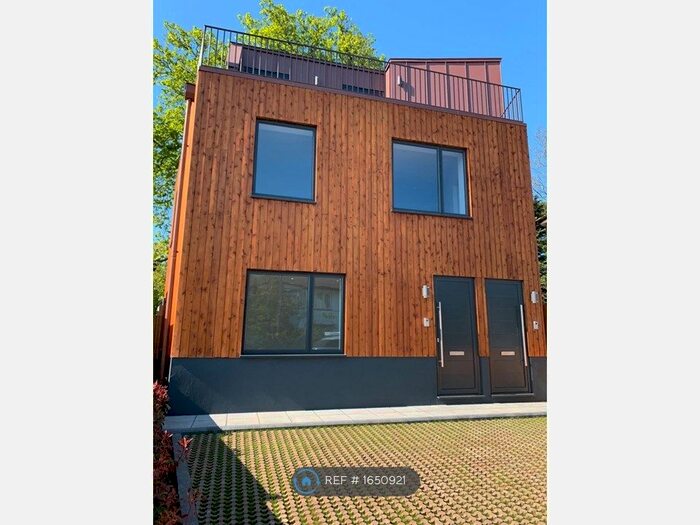 2 Bedroom Flat To Rent In Sudbury Croft, Wembley, HA0