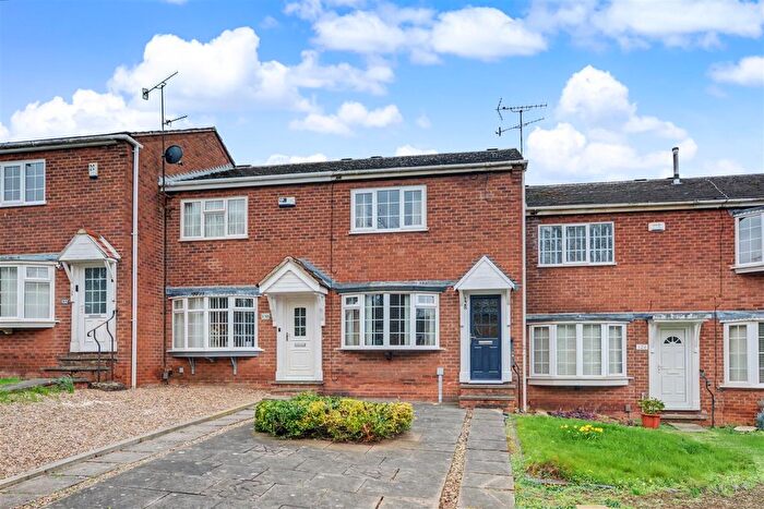 2 Bedroom Terraced House For Sale In Killisick Road, Arnold, Nottingham, NG5
