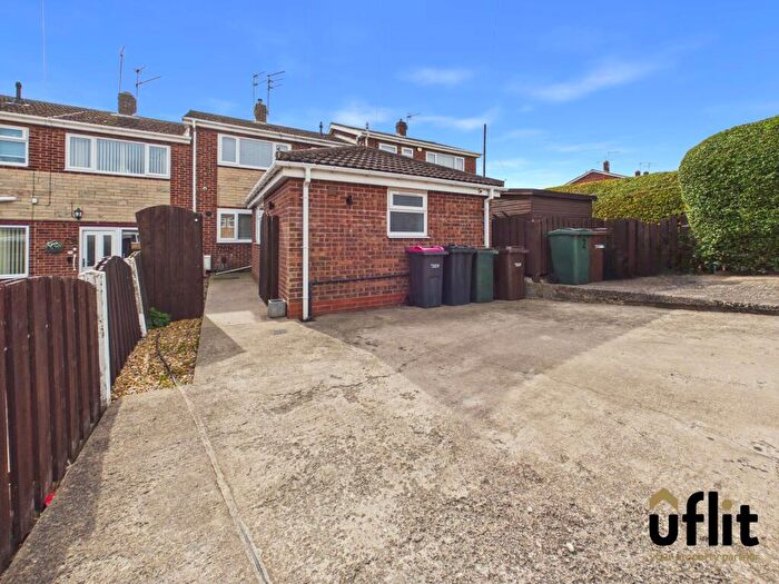 4 Bedroom Terraced House For Sale In Graham Avenue, Brinsworth, Rotherham, S60