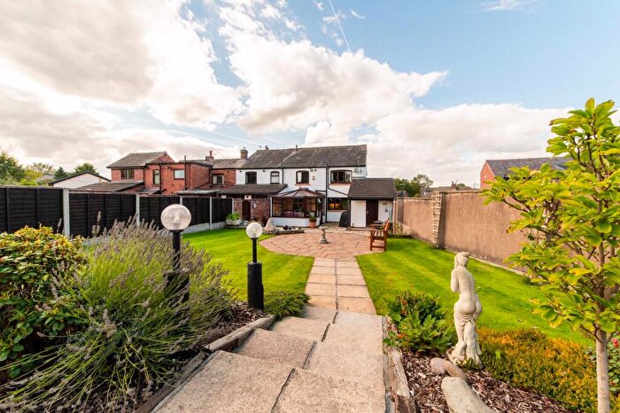 3 Bedroom End Of Terrace House For Sale In New Street, Mawdesley, L40