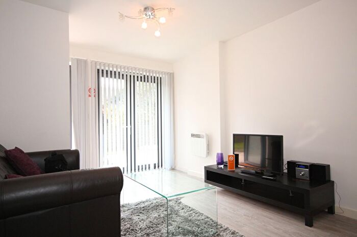 1 Bedroom Flat To Rent In Guildford Road, Woking, GU22