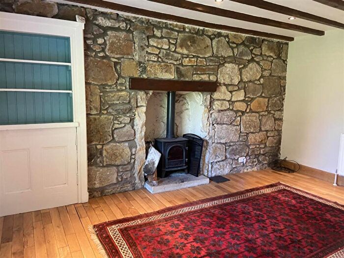 2 Bedroom Cottage To Rent In High Street, Kinross, KY13