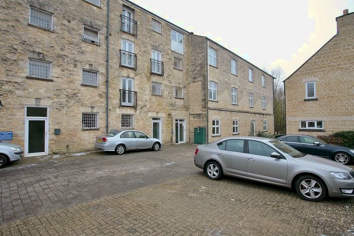 2 Bedroom Apartment To Rent In Mill Street, Witney, OX28