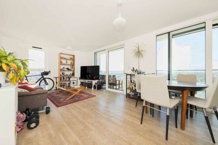 2 Bedroom Flat To Rent In Dalston Square, Dalston, E8