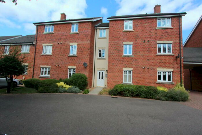 2 Bedroom Property To Rent In Pump Place, Old Stratford, Milton Keynes, MK19