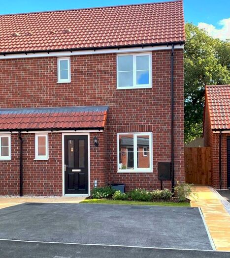 3 Bedroom End Of Terrace House To Rent In Cutherbert Place Retford, Nottinghamshire, DN22