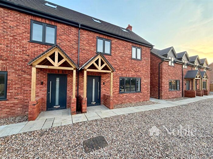 4 Bedroom Semi Detached House To Rent In The Street, Takeley, CM22