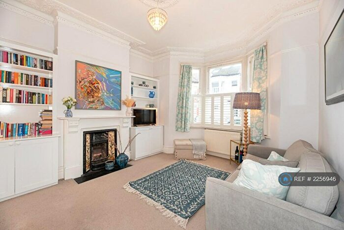 1 Bedroom Maisonette To Rent In Aliwal Road, London, SW11
