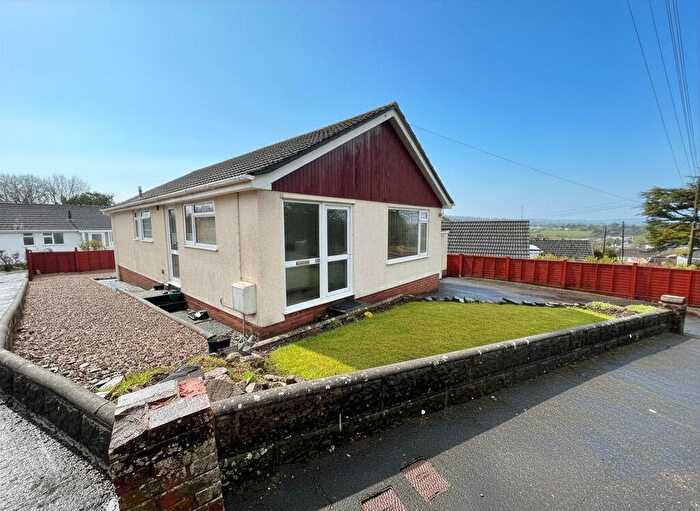3 Bedroom Detached Bungalow For Sale In Southfield Way, Tiverton, EX16