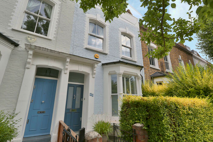 3 Bedroom Terraced House To Rent In Oldfield Road, London, N16