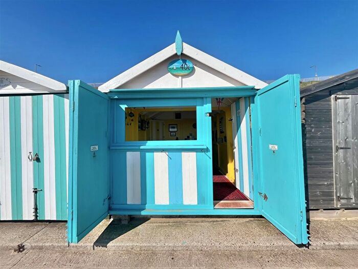 Chalet For Sale In Kings Parade, Holland On Sea, Essex, CO15