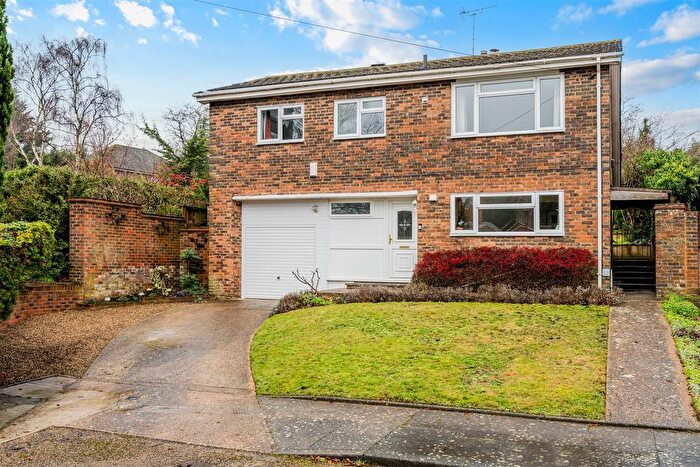 4 Bedroom Detached House For Sale In Rose Bushes, Epsom, KT17