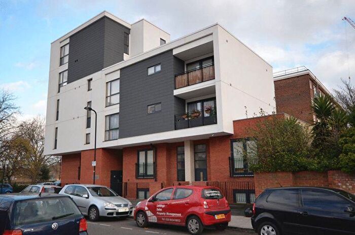 1 Bedroom Flat To Rent In Zetland Apartments, Stean Street, E8