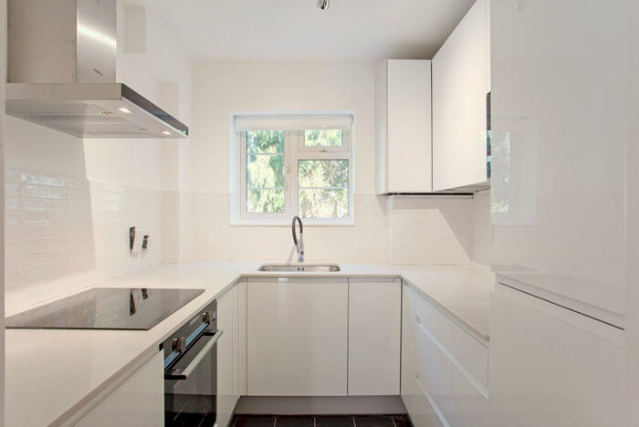 2 Bedroom Maisonette To Rent In Monument Hill, Weybridge, KT13