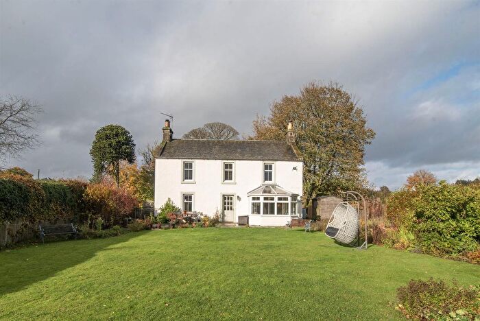 4 Bedroom Property For Sale In Crook Of Devon, Kinross, KY13