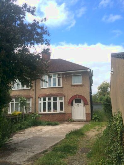 4 Bedroom Semi-Detached House To Rent In Oxford, Hmo Ready Sharers, OX3