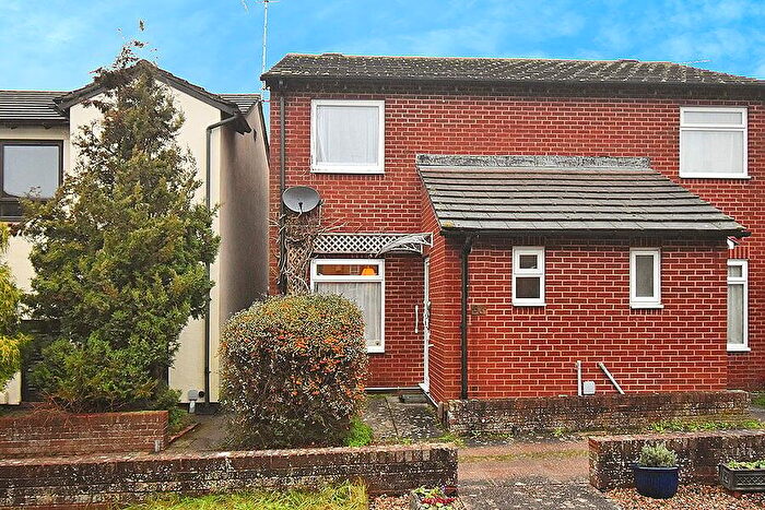 2 Bedroom Semi Detached House For Sale In Pound Lane, Topsham, Exeter, EX3