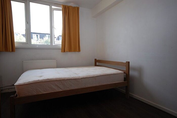 5 Bedroom Flat To Rent In Carlton Grove, London, SE15