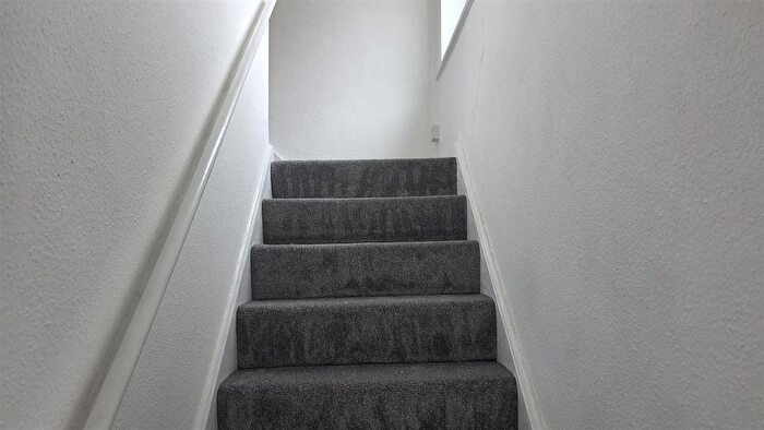 2 Bedroom Property To Rent In Fulham Close, Uxbridge, UB10