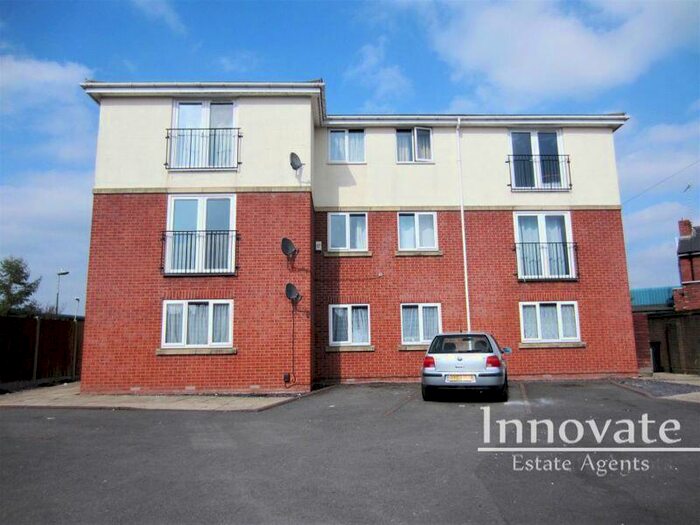 2 Bedroom Flat To Rent In Acorn House, Cockshed Lane, Halesowen, B62
