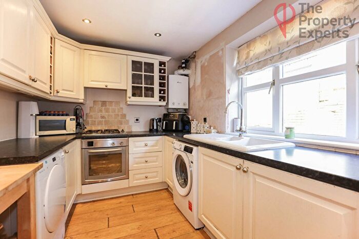 3 Bedroom Terraced House For Sale In Manor Close, Middleton Cheney, OX17