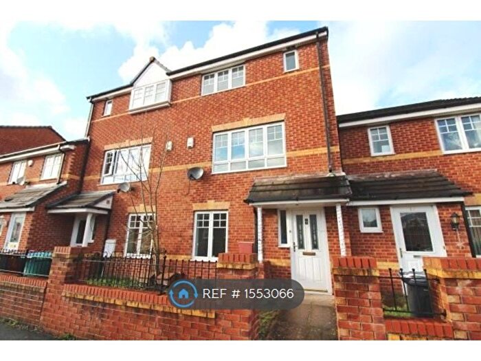 4 Bedroom Terraced House To Rent In Northcote Avenue, Manchester, M22