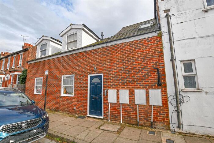 1 Bedroom Flat To Rent In Hatfield Road, St. Albans, AL1