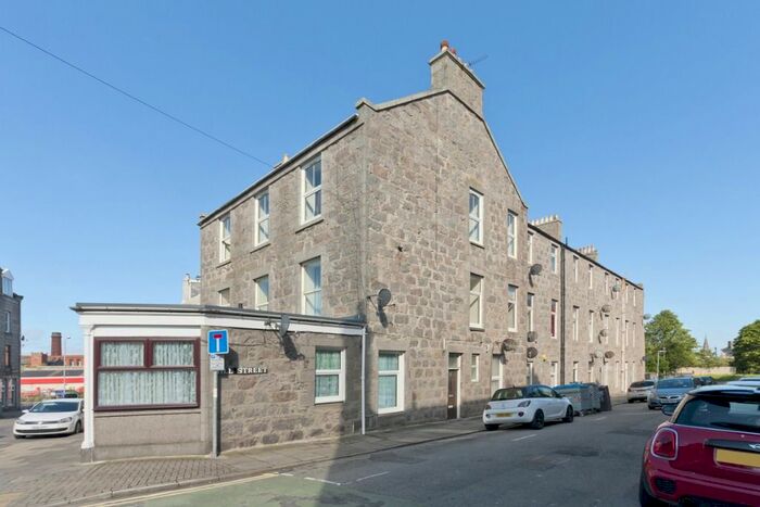 4 Bedroom Flat To Rent In Hill Street, Aberdeen, AB25
