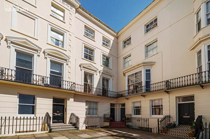 3 Bedroom Flat To Rent In Belgrave Place, Brighton, East Sussex, BN2
