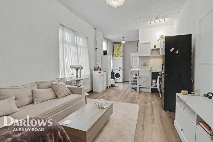 1 Bedroom Apartment For Sale In Connaught Road, Cardiff, CF24