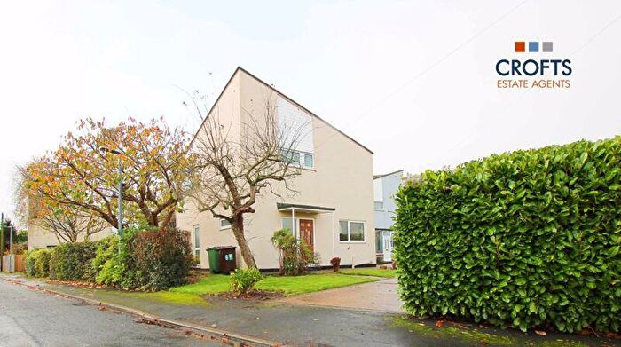 3 Bedroom Link Detached House To Rent In Laurels Close, Habrough, DN40