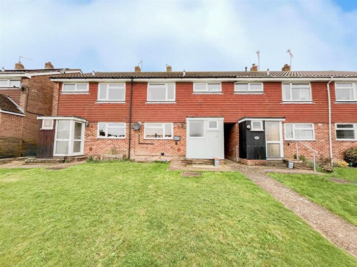 3 Bedroom Terraced House For Sale In Grange Close, Horam, East Sussex, TN21