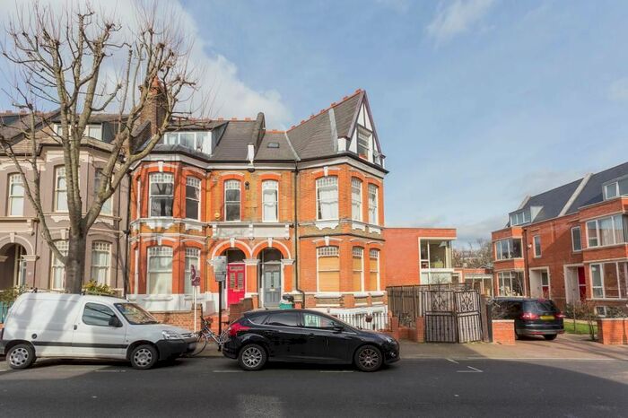 2 Bedroom Flat To Rent In Sotheby Road, London, N5