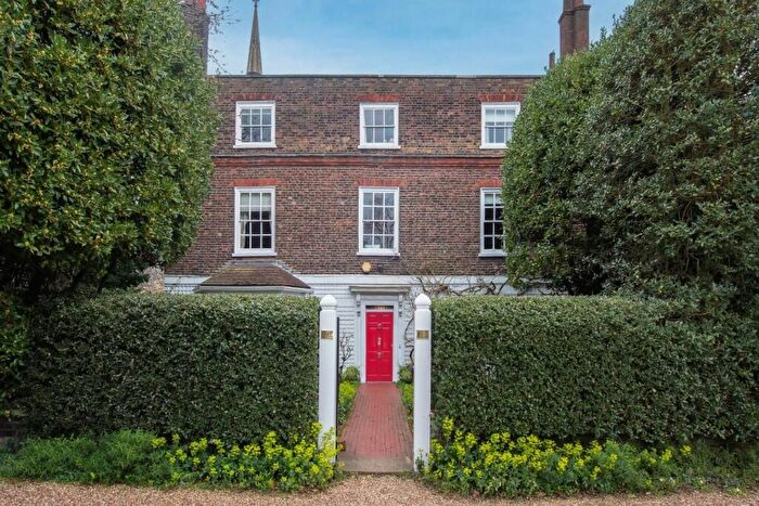 6 Bedroom Detached House For Sale In South Grove, London, N6