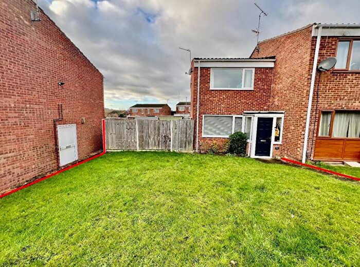 2 Bedroom End Of Terrace House For Sale In Valley Rise, Desborough, Kettering, NN14