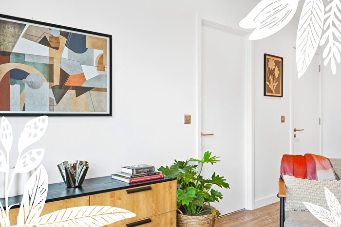 2 Bedroom Flat To Rent In The Kell, Gillingham Gate Road, Gillingham, ME4