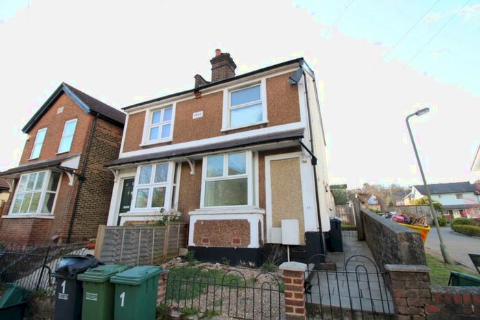 1 Bedroom Ground Maisonette To Rent In Redhill, Surrey, RH1