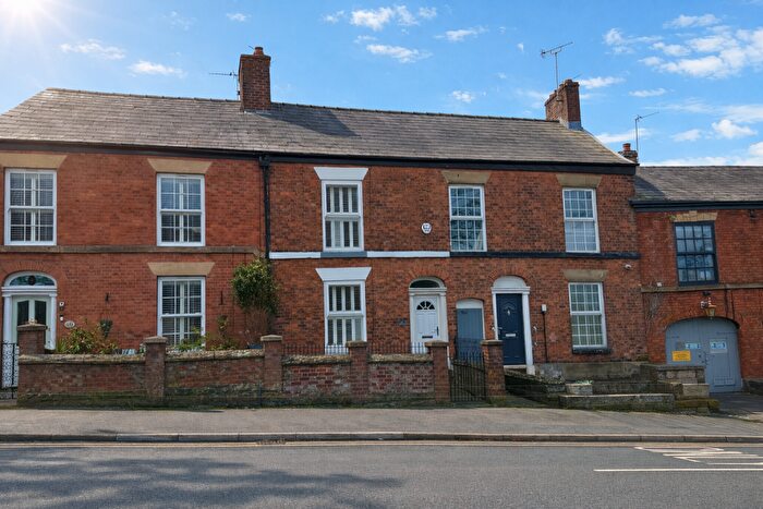 2 Bedroom Terraced House For Sale In Brook Street, Macclesfield, SK11