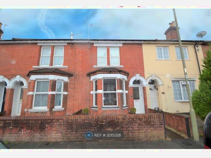 3 Bedroom Terraced House To Rent In Desborough Road, Eastleigh, SO50