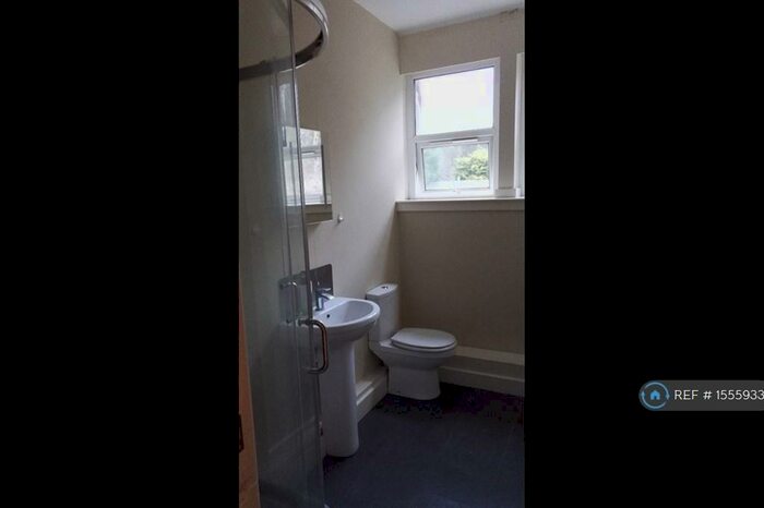 1 Bedroom Flat To Rent In Ravenscliffe Road, Stoke-On-Trent, ST7