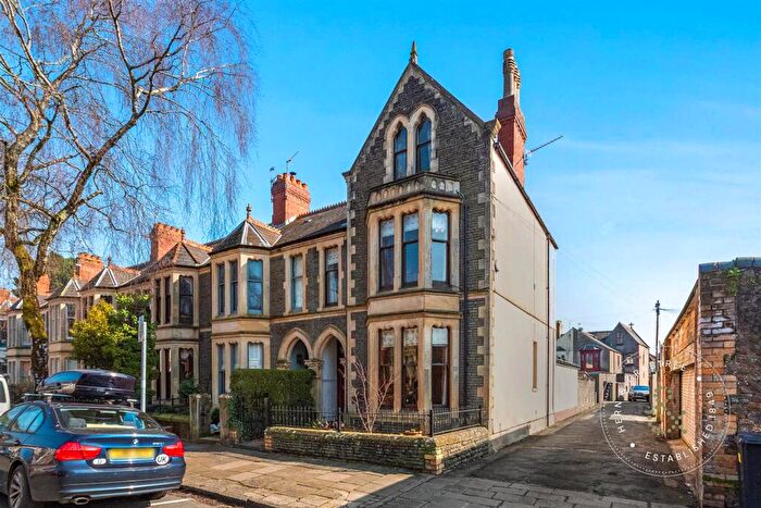 4 Bedroom End Of Terrace House For Sale In Teilo Street, Pontcanna, Cardiff, CF11