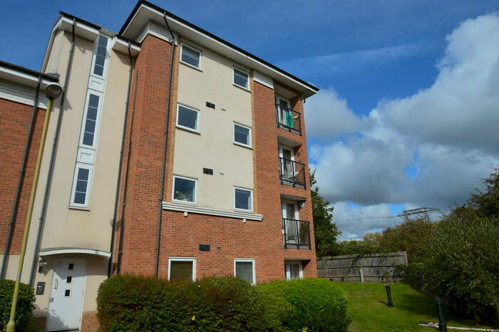 2 Bedroom Flat To Rent In Chequersfield, Welwyn Garden City., AL7