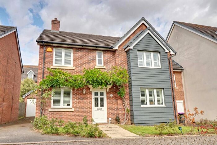 4 Bedroom Detached House For Sale In Saffron Crescent, Sawbridgeworth, CM21