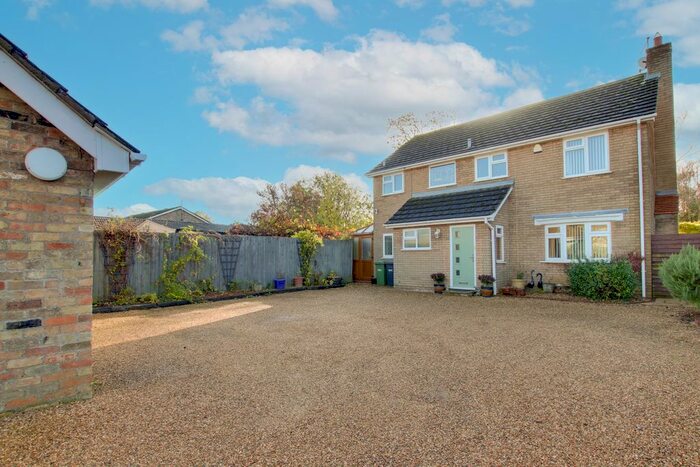 4 Bedroom Detached House For Sale In High Street, Needingworth, St. Ives, Huntingdon, PE27